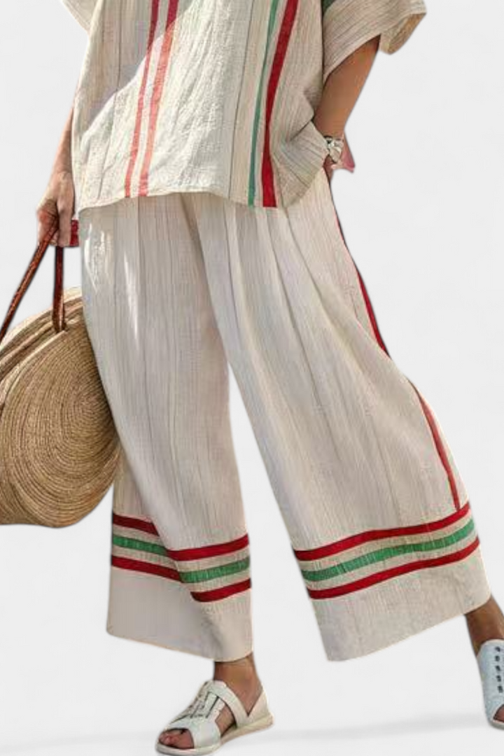 Mia – Boho-tyylinen painettu paita ja mukavat leveät housut