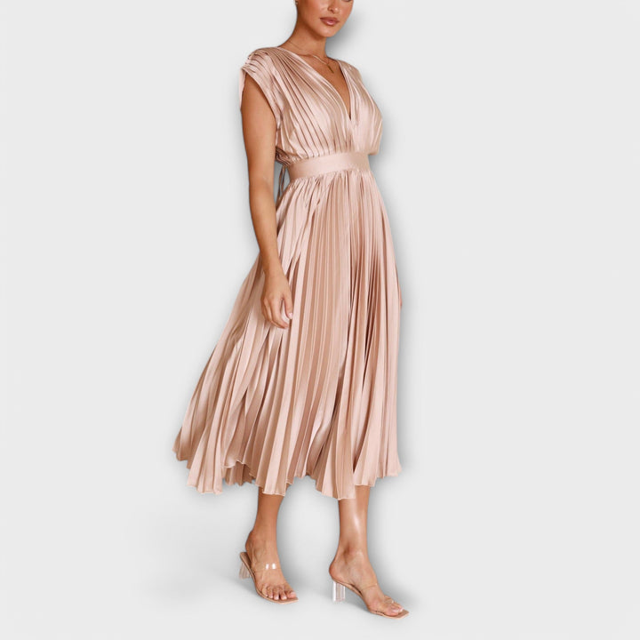 Maria - Elegantit Pliseeratut Mekot