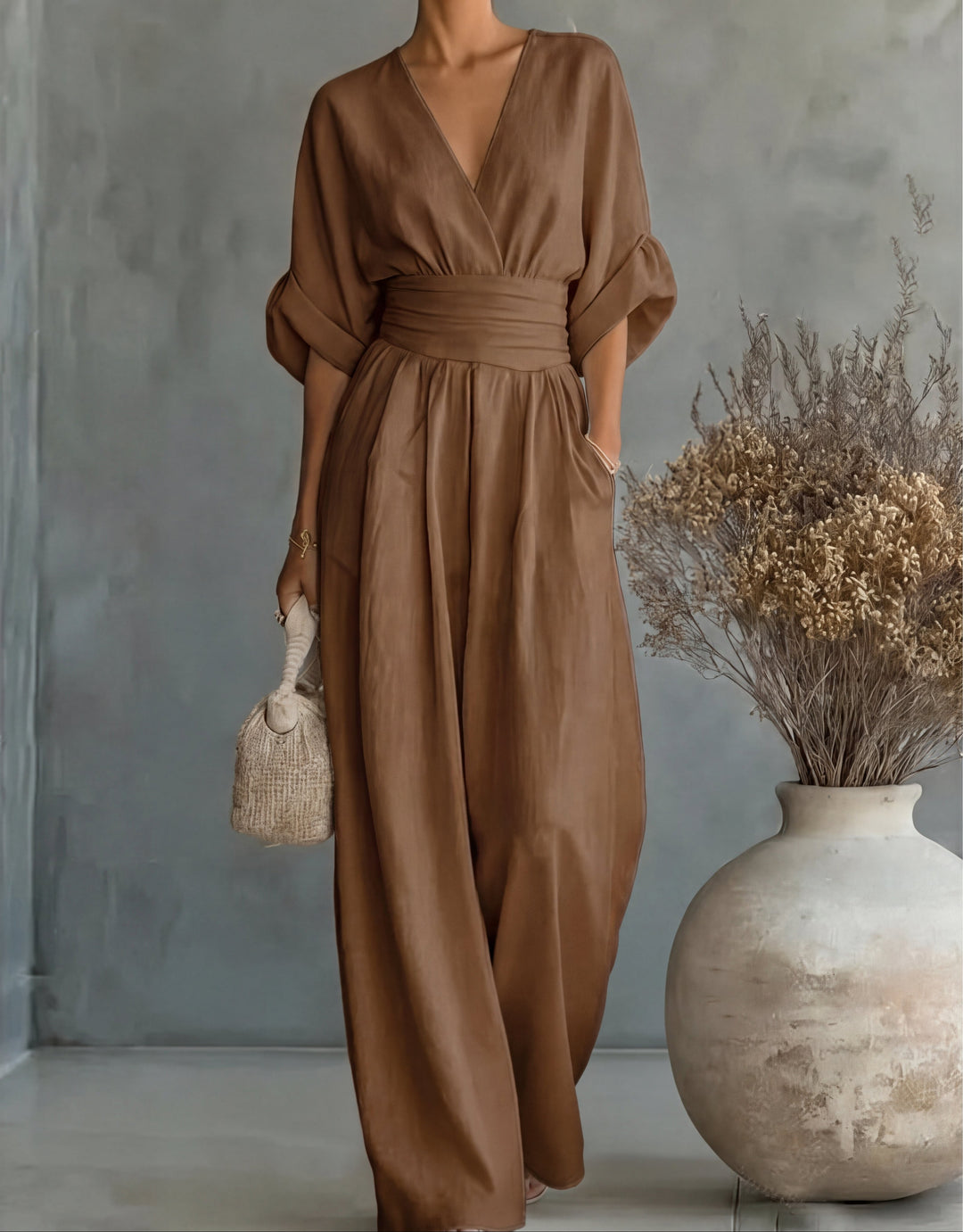 Sanna – Tyylikäs ja laskeutuva jumpsuit